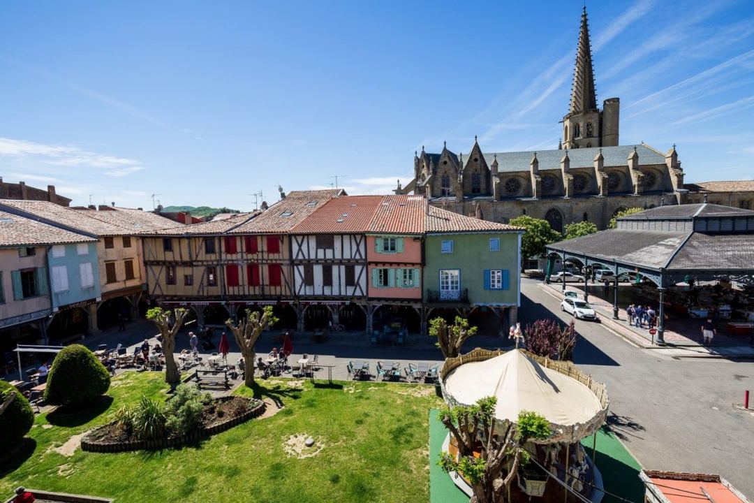 Place médiévale de Mirepoix, Ariège