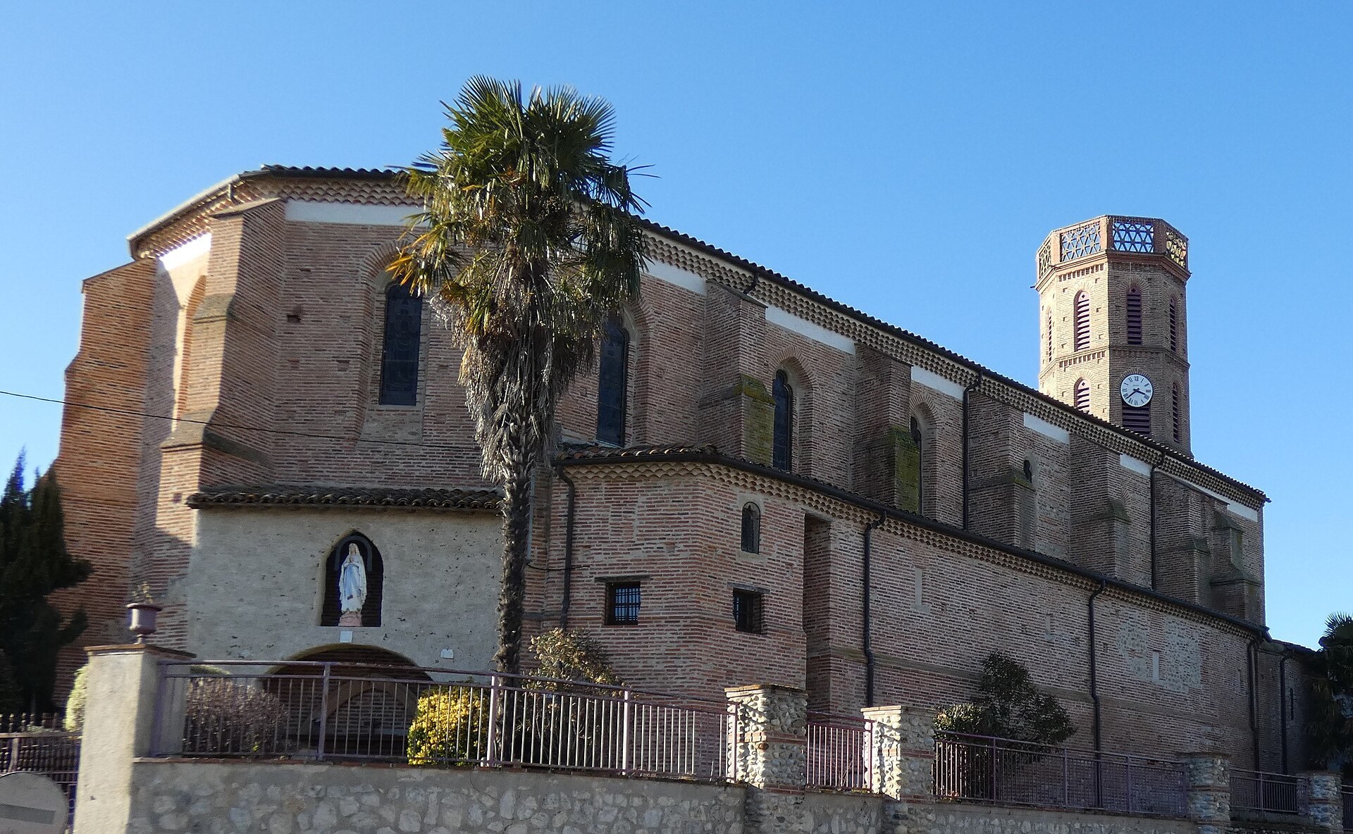 Église Saint-Michel de Montaut en Ariège.
