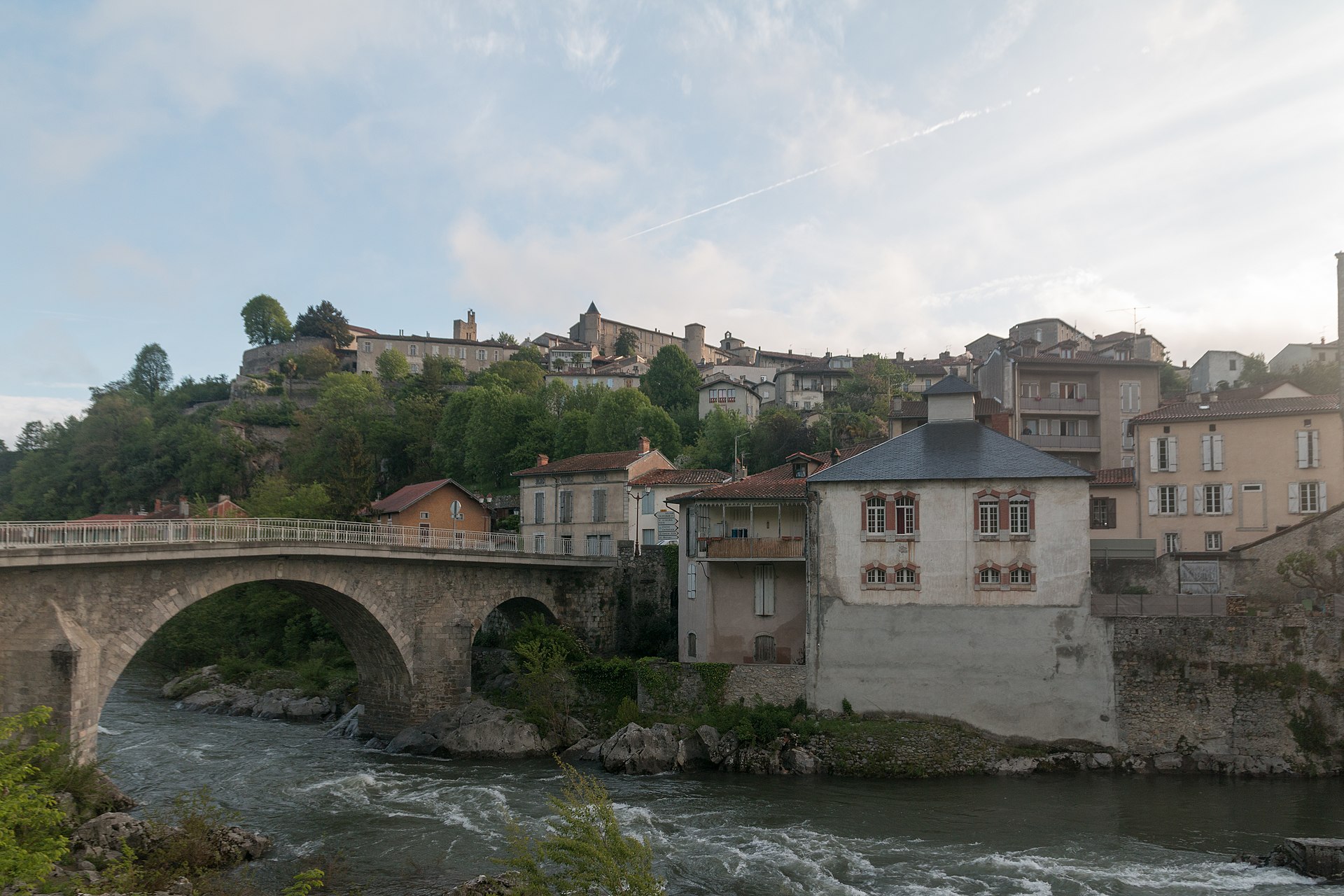Vue de Saint-Lizier.